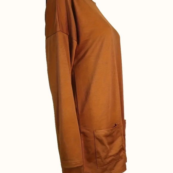 2/$15 Pocketed Tunic - Picture 3 of 5